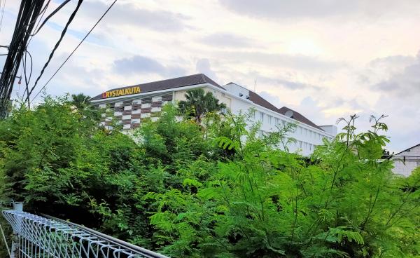 Tanah Komersial sebelah Hotel di Jalan Utama Raya Bypass Ngurah Rai - KUTA